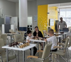 img (2)